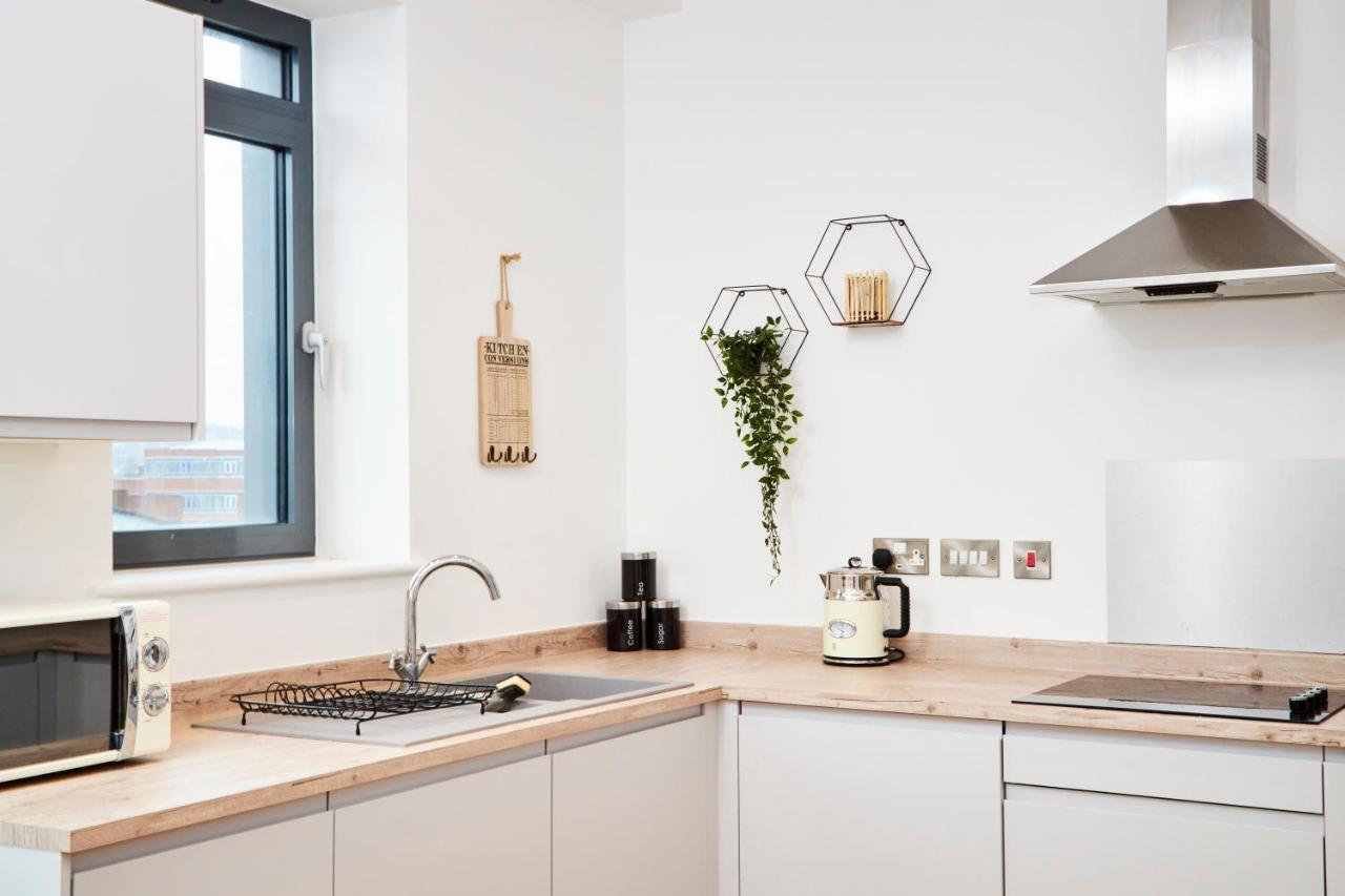Large Duplex Penthouse - Parking Leilighet Leeds  Eksteriør bilde